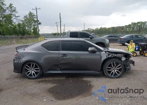 2016 Scion Tc from USA, damaged, VIN JTKJF5C7XGJ013831